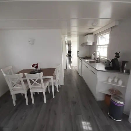 Bospareltjes Luxe Chalets Alleen Voor Recreatie Oisterwijk Exterior photo